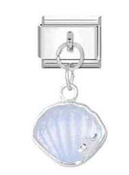 Lumine Clam Charm